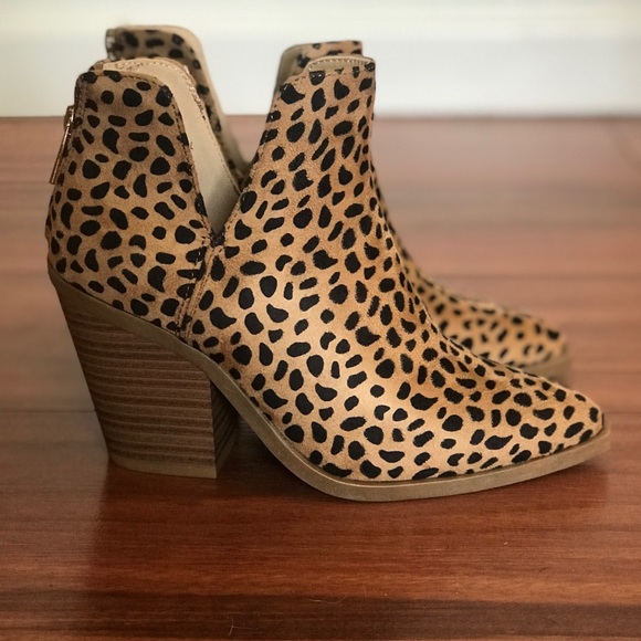 🖤Cheetah print booties 🖤 - Picture 5 of 7